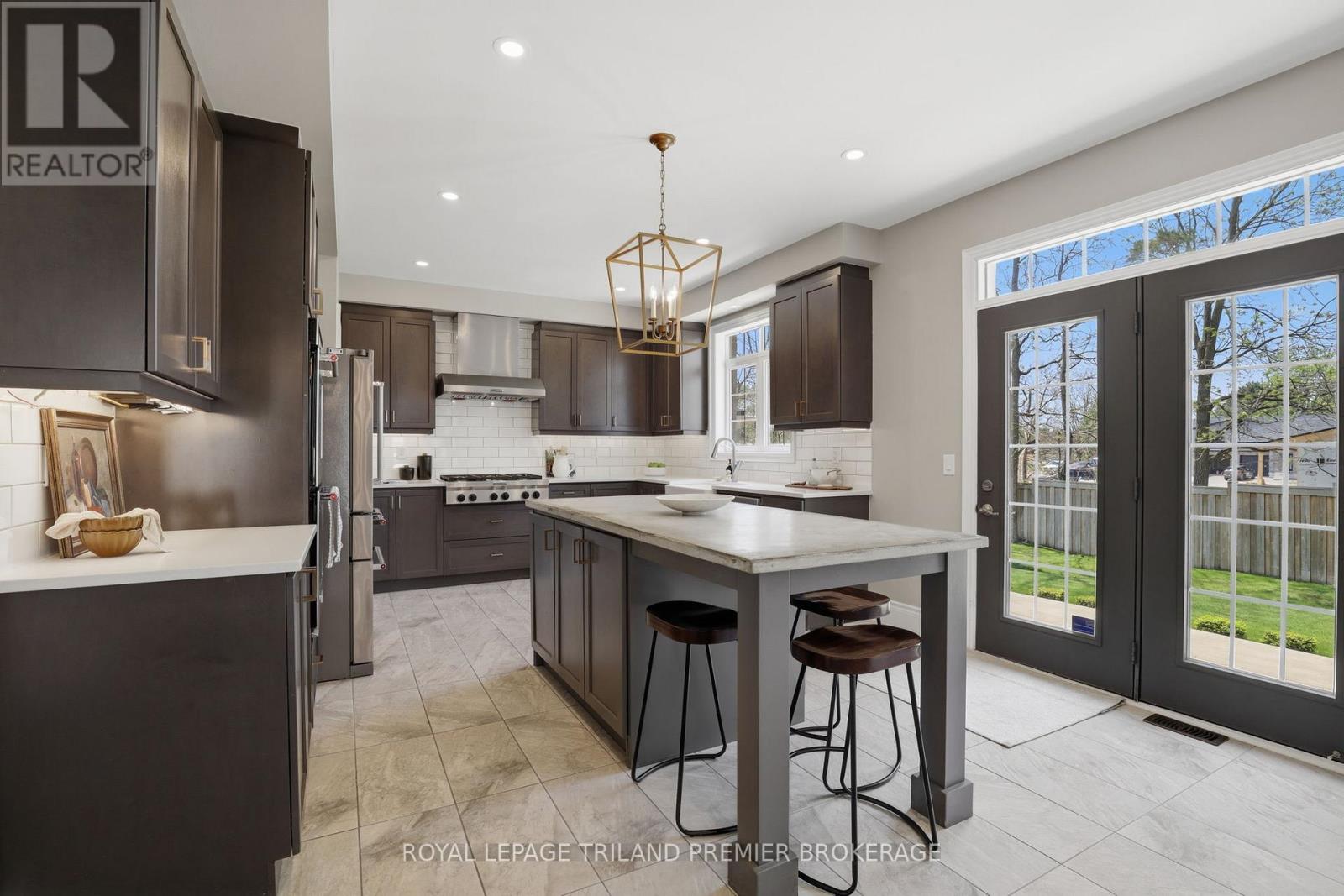 201 Dorchester Court, Woodstock, Ontario  N4S 7W2 - Photo 19 - X13157774