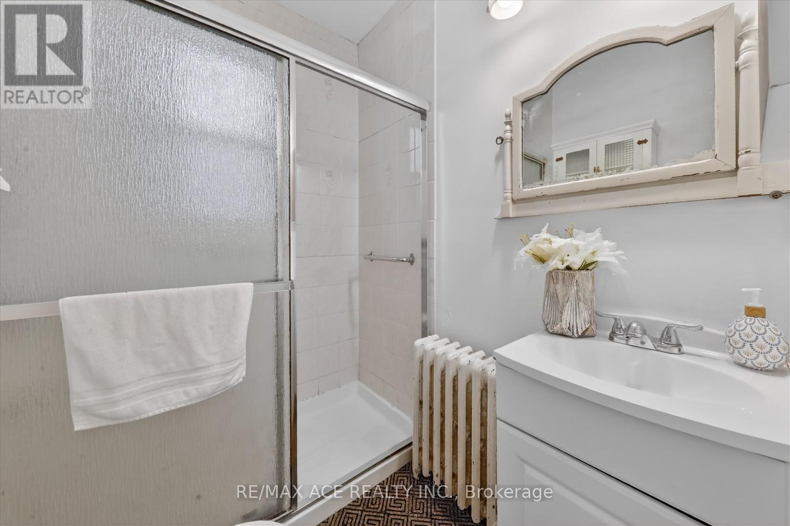183 Glebemount Avenue, Toronto, Ontario M4C 3S9 - Photo 17 - E13151552