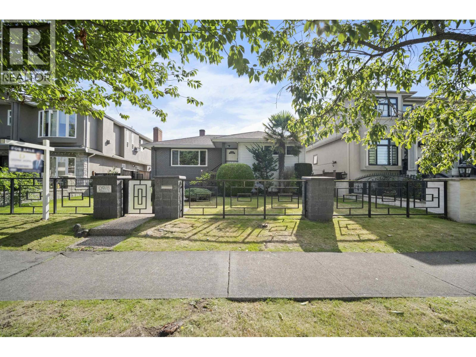 6978 Mckinnon Street, Vancouver, British Columbia  V5S 3G5 - Photo 1 - R3126429