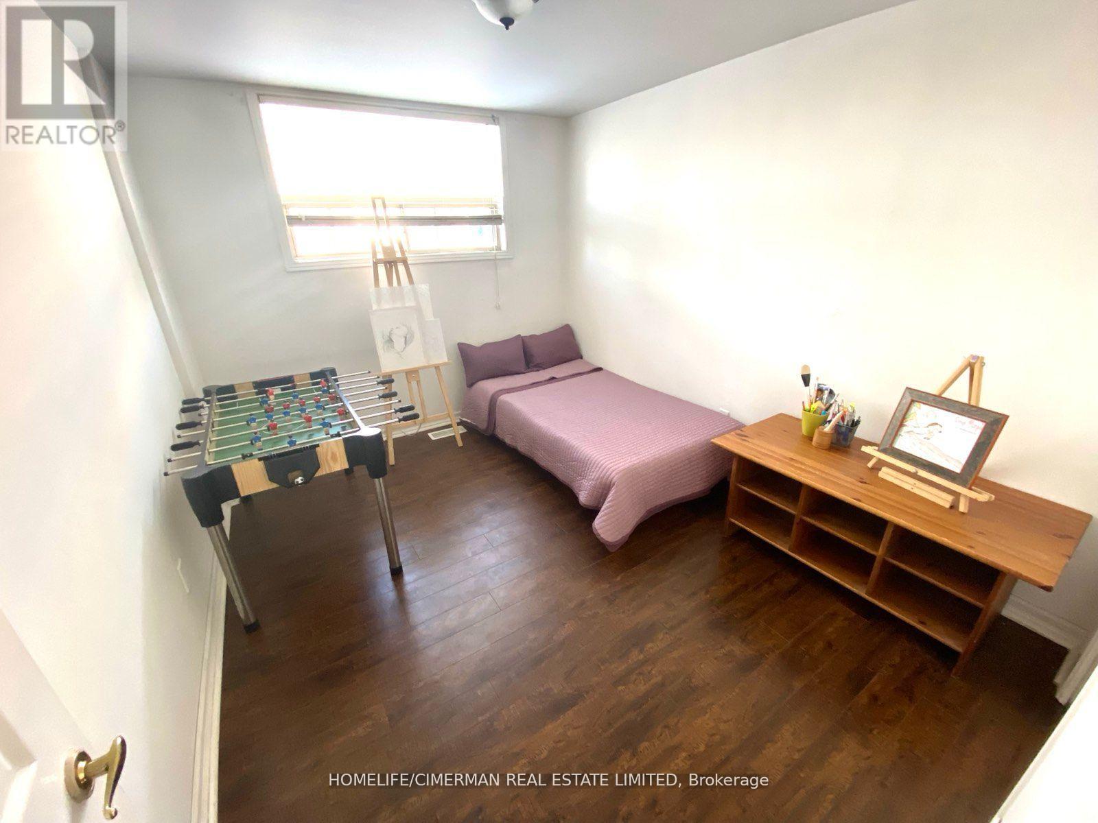 3 Benton Street, Brampton, Ontario  L6W 3B8 - Photo 12 - W12878406