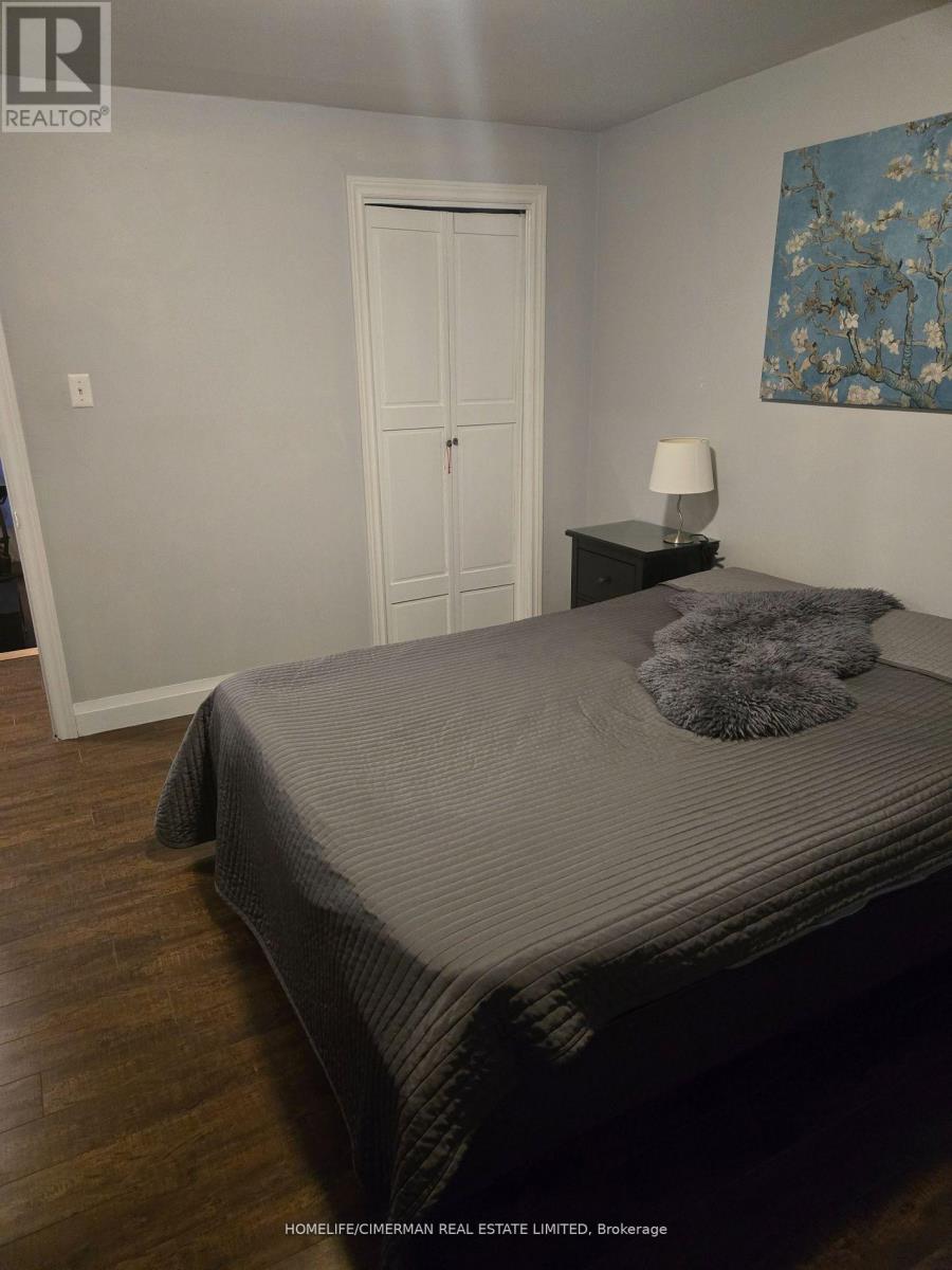 3 Benton Street, Brampton, Ontario  L6W 3B8 - Photo 17 - W12878406