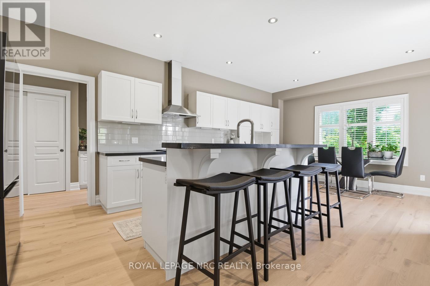 35 Buckley Terrace, Pelham, Ontario  L3E 0S4 - Photo 14 - X13157702