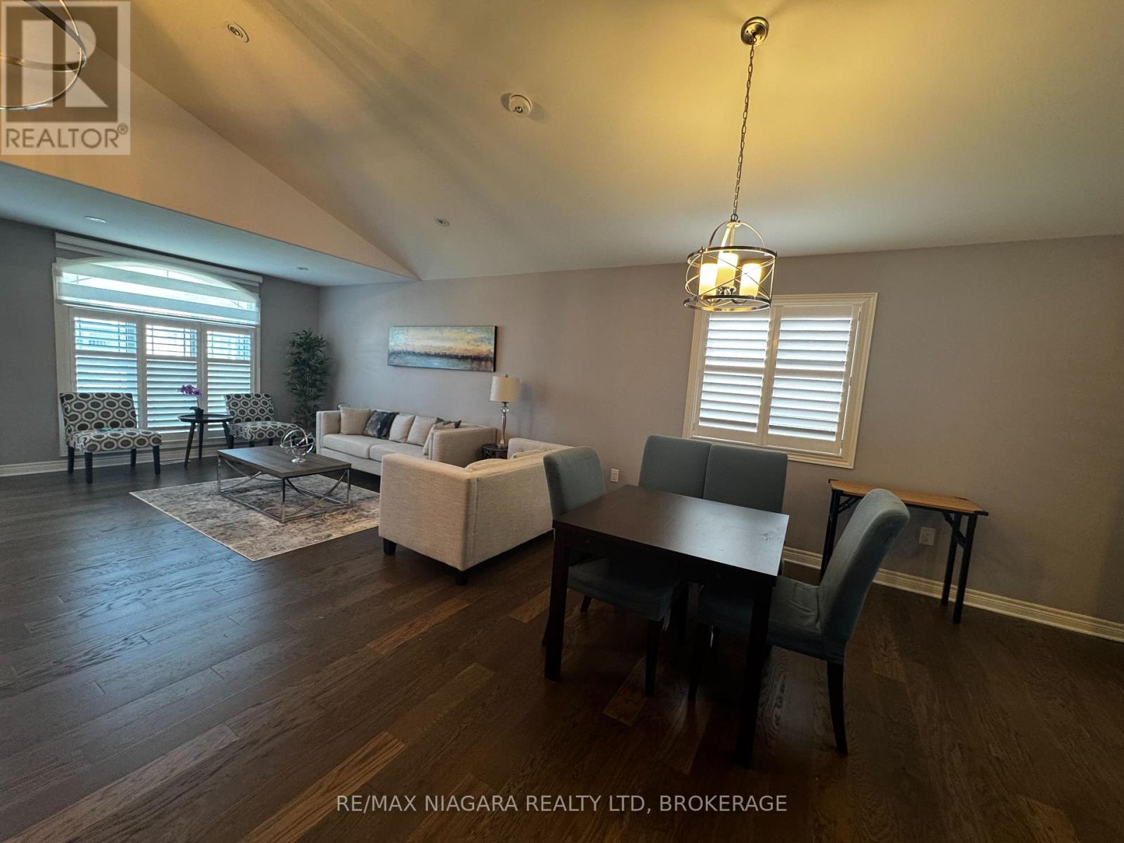 6352 Sam Lorfida Drive, Niagara Falls, Ontario  L2G 5Z3 - Photo 3 - X13157724