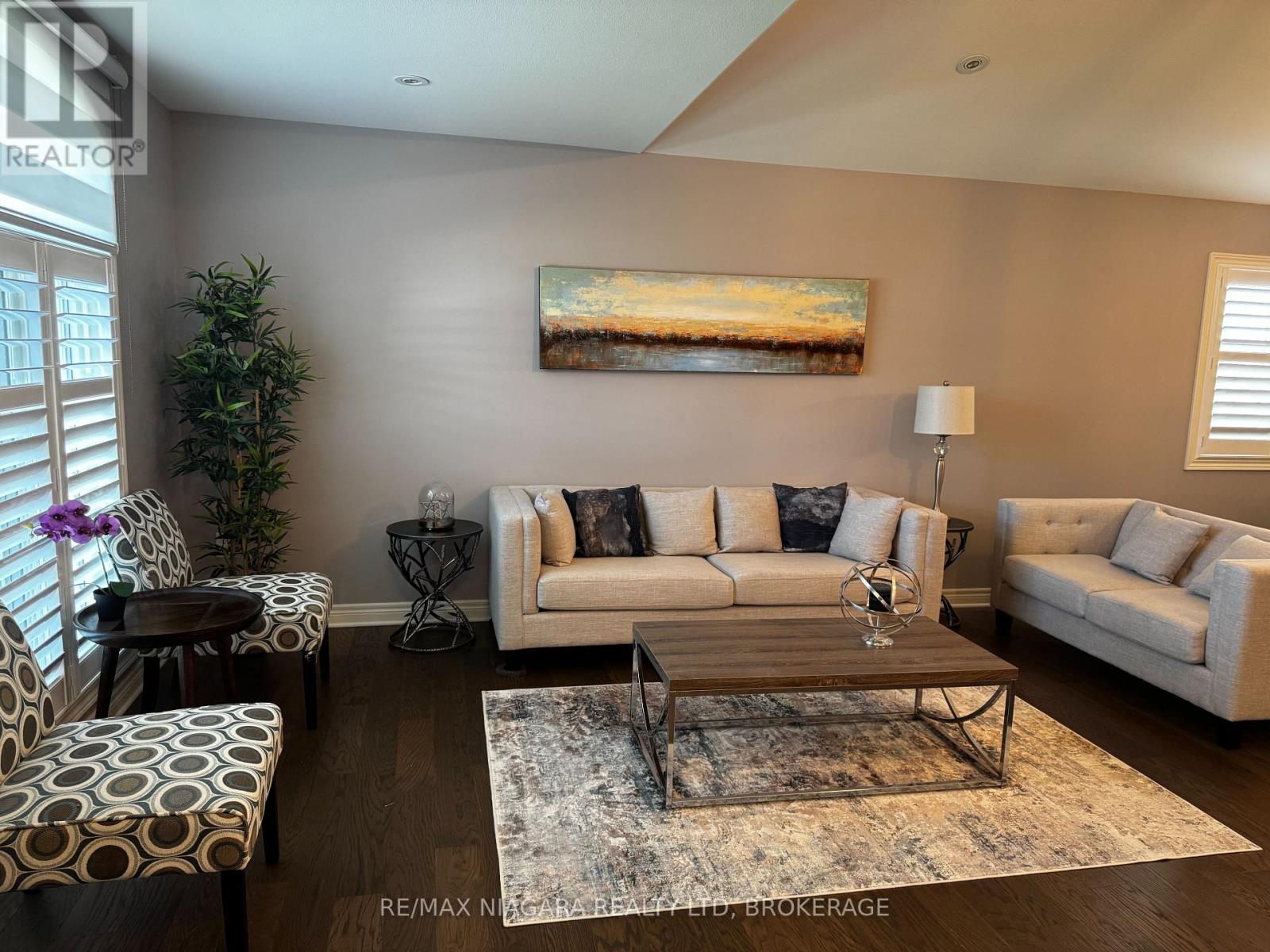6352 Sam Lorfida Drive, Niagara Falls, Ontario  L2G 5Z3 - Photo 4 - X13157724