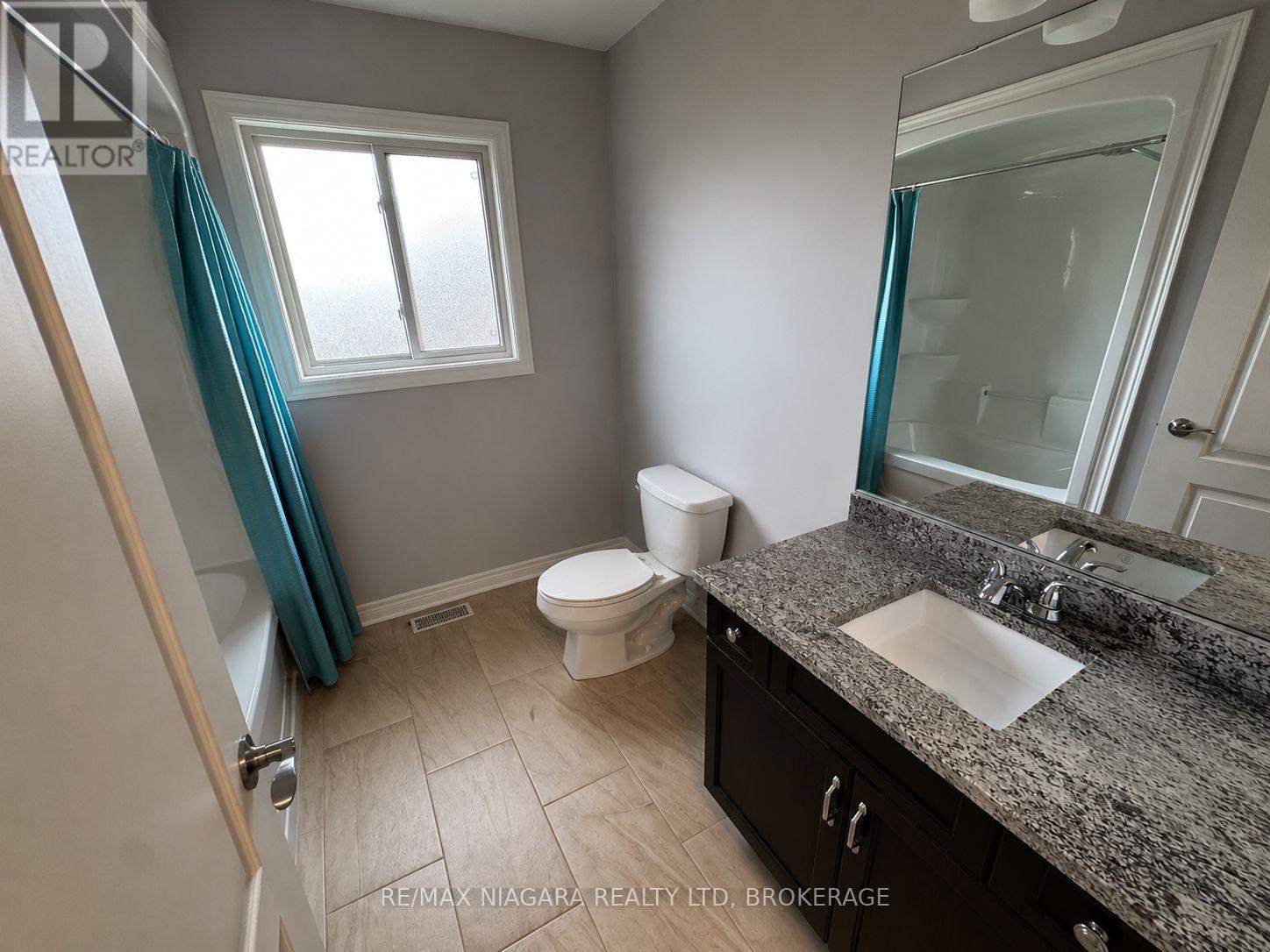 6352 Sam Lorfida Drive, Niagara Falls, Ontario  L2G 5Z3 - Photo 7 - X13157724