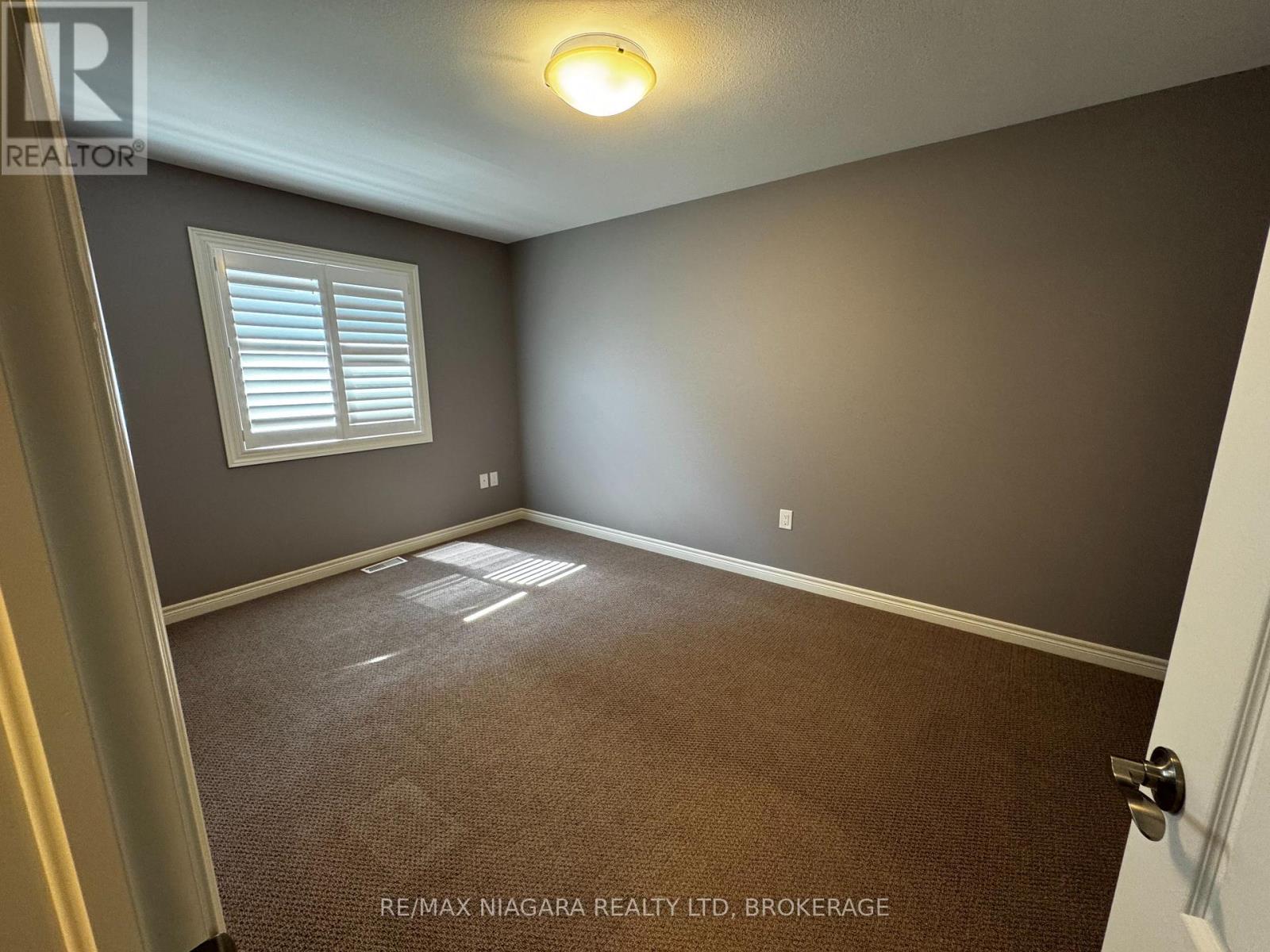 6352 Sam Lorfida Drive, Niagara Falls, Ontario  L2G 5Z3 - Photo 8 - X13157724