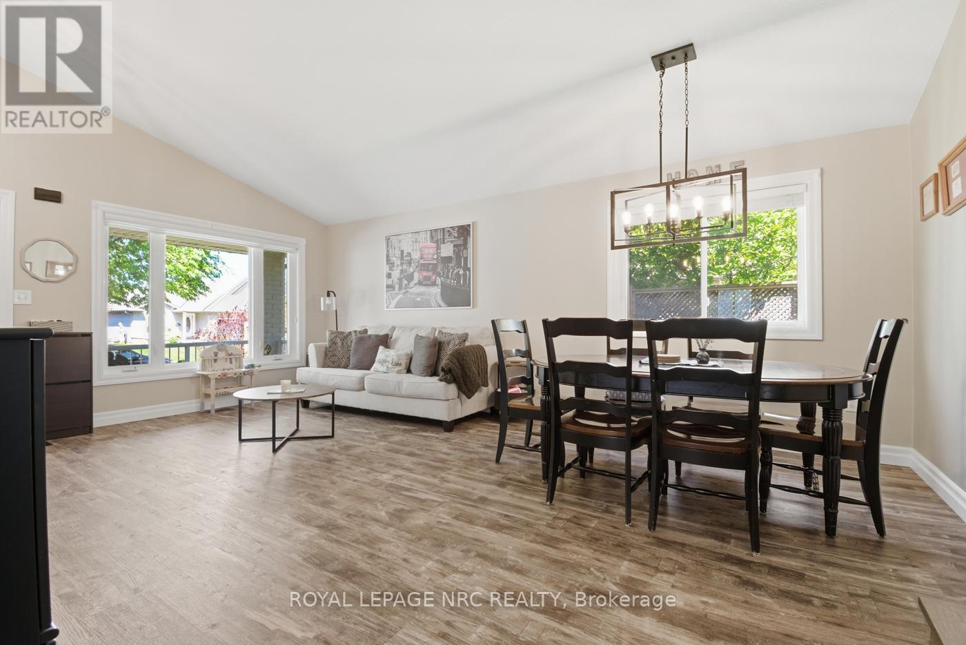 5622 Magnolia Drive, Niagara Falls, Ontario  L2H 3J4 - Photo 7 - X13157732