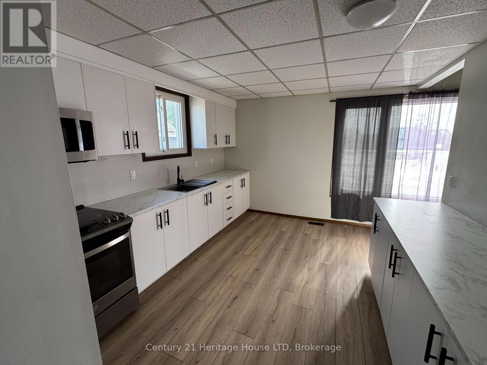 1 - 7 Klauck Street, Fort Erie, Ontario  L2A 3P2 - Photo 3 - X13157912
