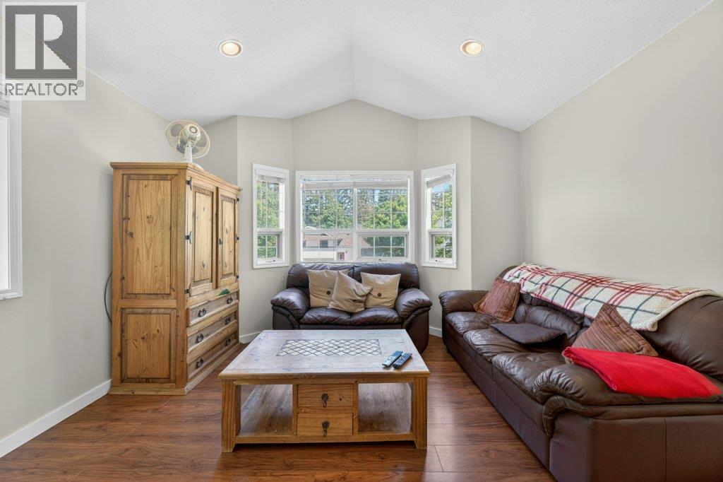 1641 17 Street SE, Salmon Arm, British Columbia  V1E 2M6 - Photo 20 - 10387986