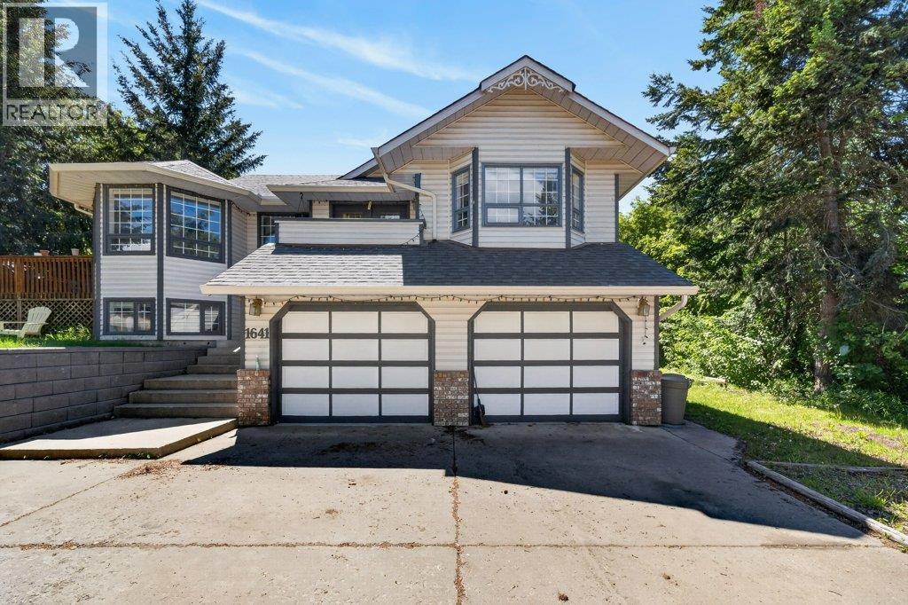 1641 17 Street SE, Salmon Arm, British Columbia  V1E 2M6 - Photo 2 - 10387986