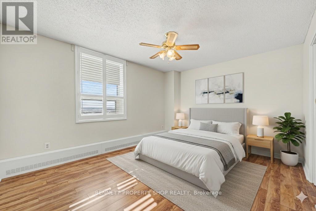 2011 - 665 Bathgate Drive, Ottawa, Ontario  K1K 3Y4 - Photo 5 - X12803660