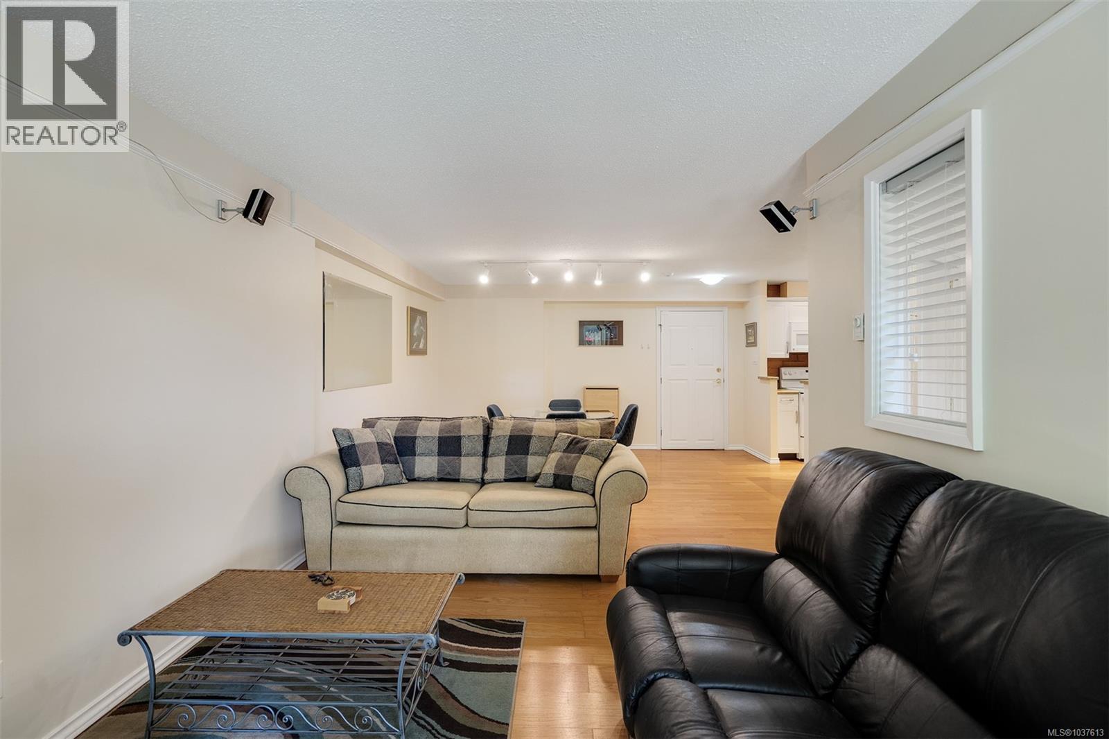 103 4030 Quadra St, Saanich, British Columbia  V8X 1K2 - Photo 15 - 1037613