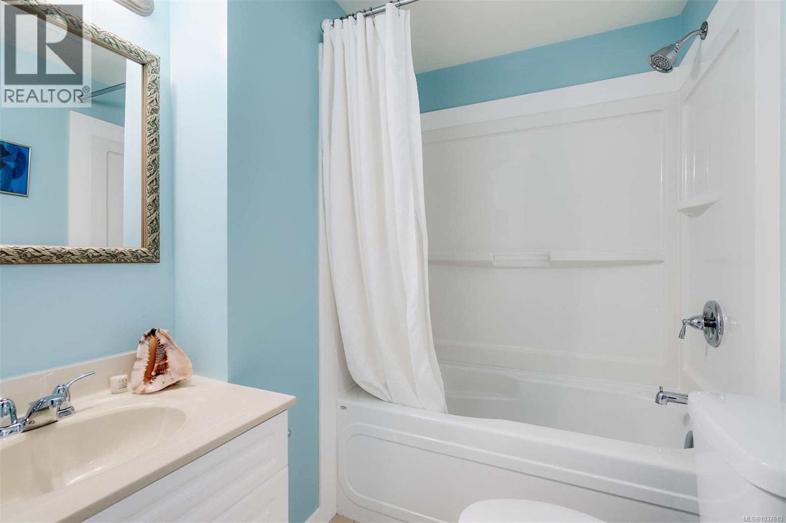 103 4030 Quadra St, Saanich, British Columbia  V8X 1K2 - Photo 33 - 1037613