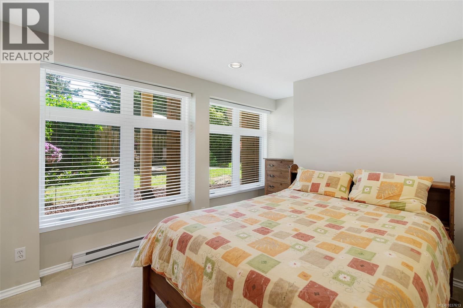 103 4030 Quadra St, Saanich, British Columbia  V8X 1K2 - Photo 6 - 1037613