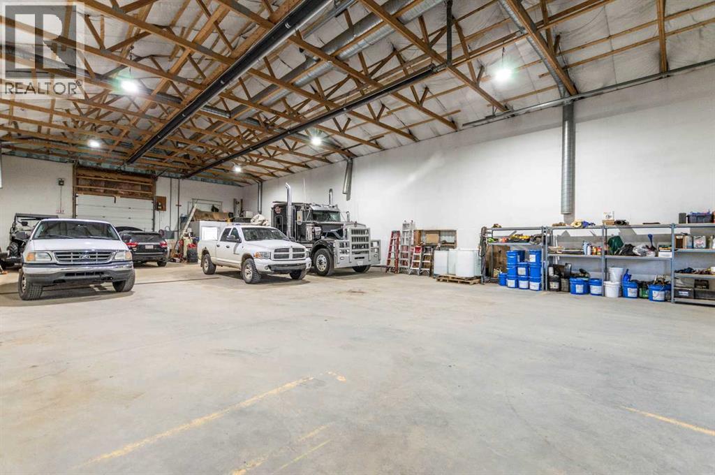 4204 50 Avenue, Stettler, Alberta  T0C 2L2 - Photo 4 - A2275476