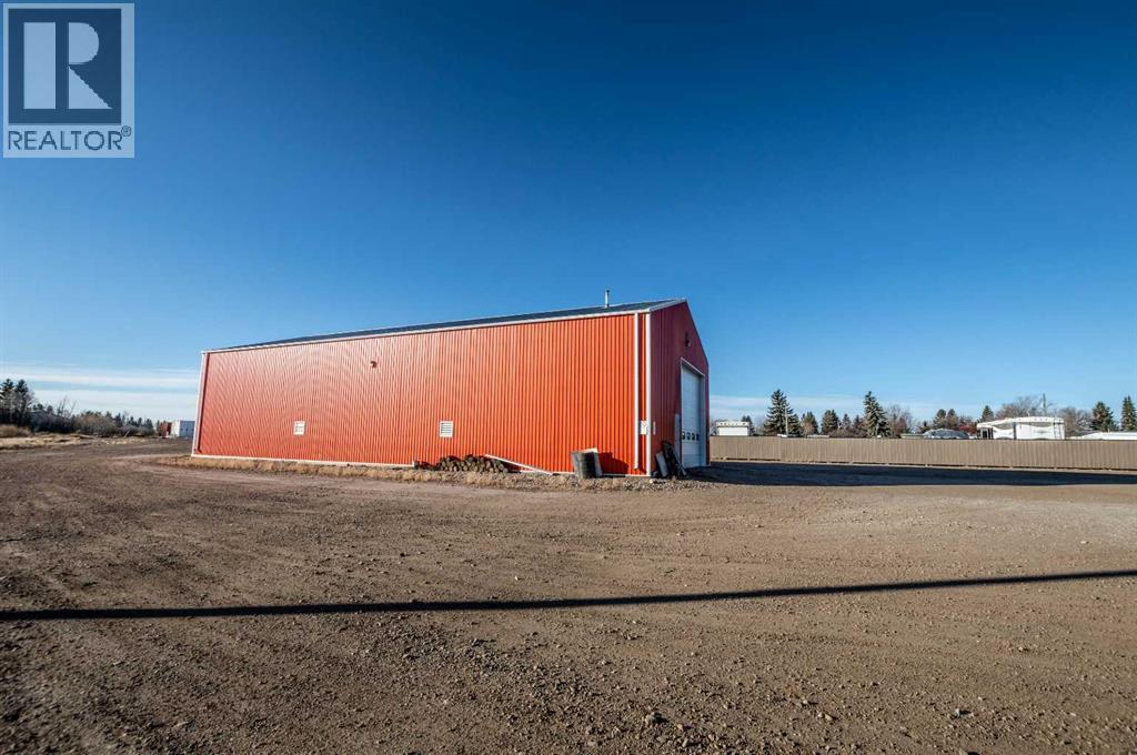4204 50 Avenue, Stettler, Alberta  T0C 2L2 - Photo 11 - A2275476