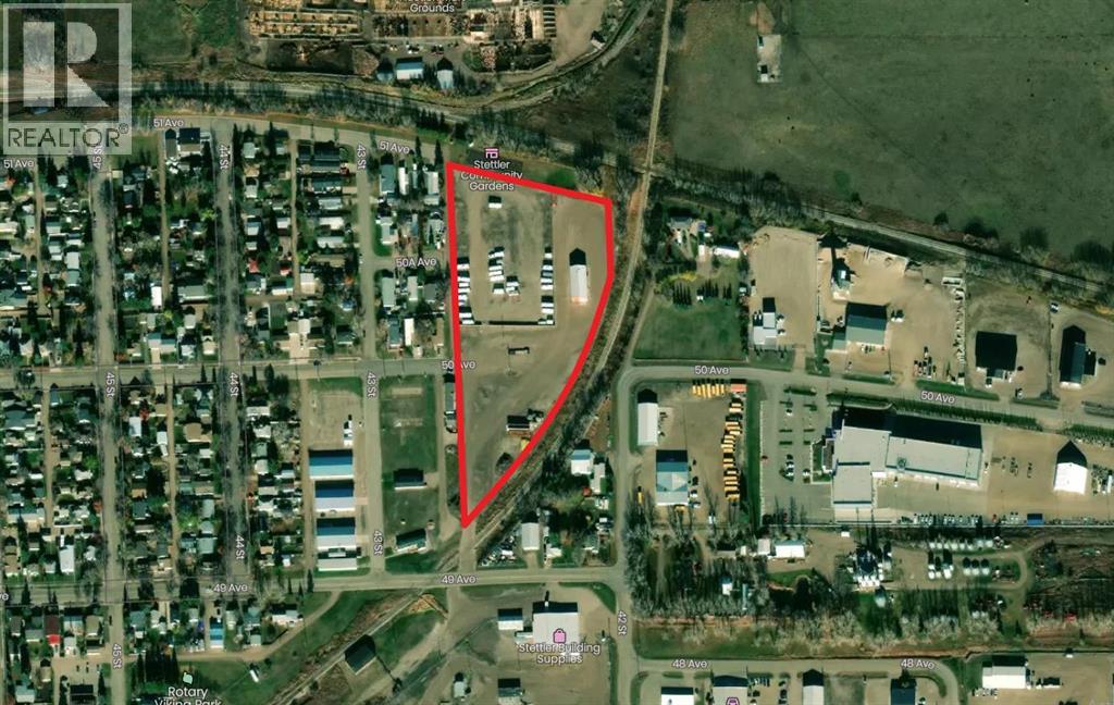 4204 50 Avenue, Stettler, Alberta  T0C 2L2 - Photo 2 - A2275476