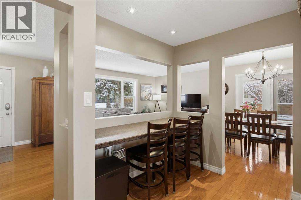 527 Athlone Road SE, Calgary, Alberta  T2H 1V8 - Photo 12 - A2292067