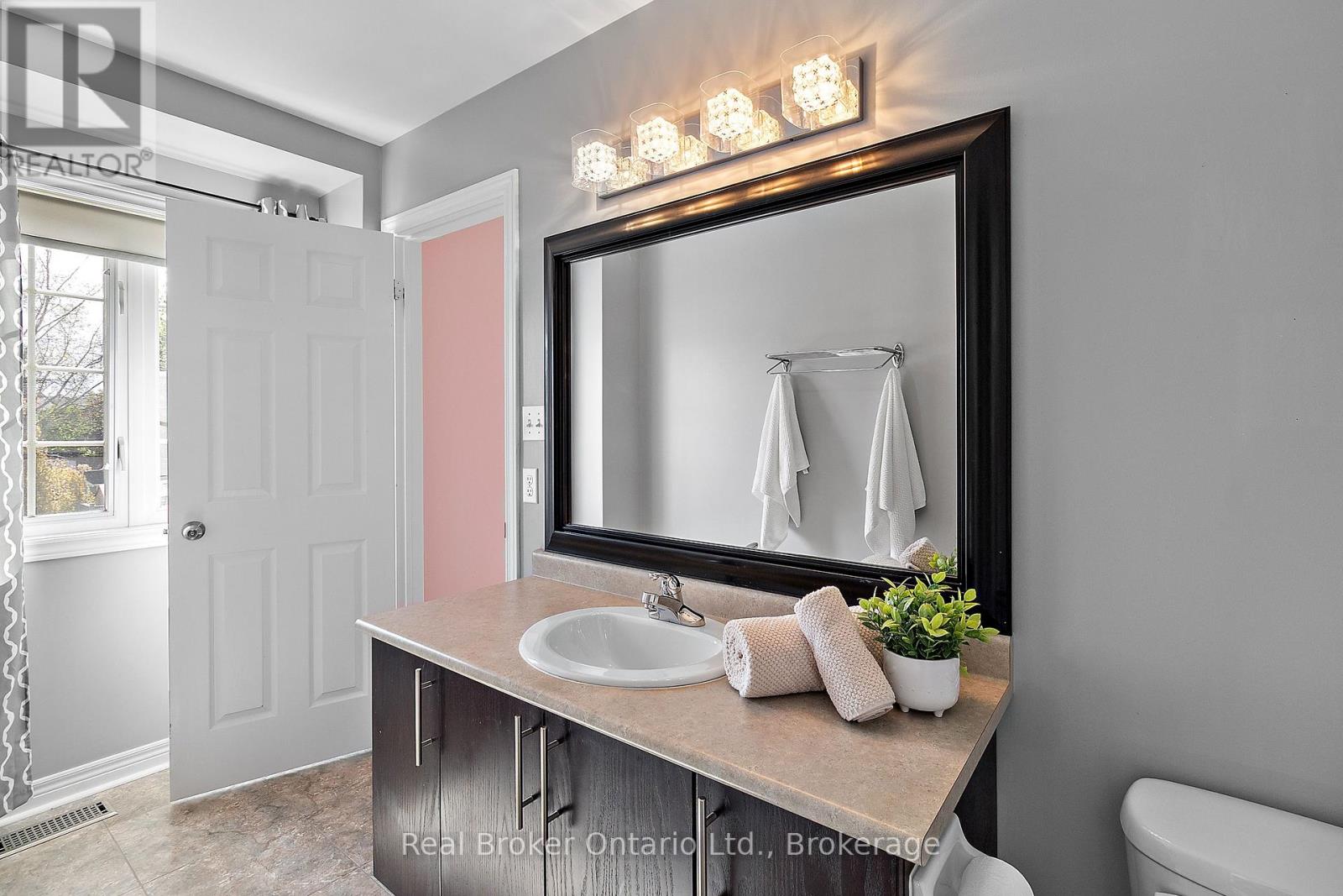 27 Goodall Crescent, Clarington, Ontario  L1C 0G2 - Photo 18 - E13157964