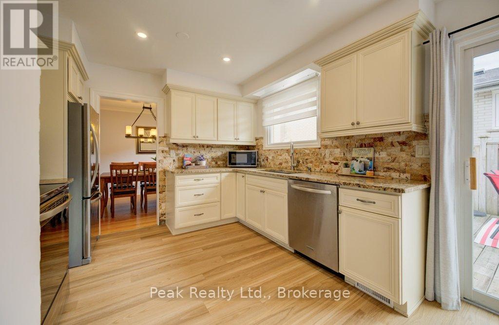 2235 Waycross Crescent, Mississauga, Ontario  L5K 1J5 - Photo 13 - W13157704