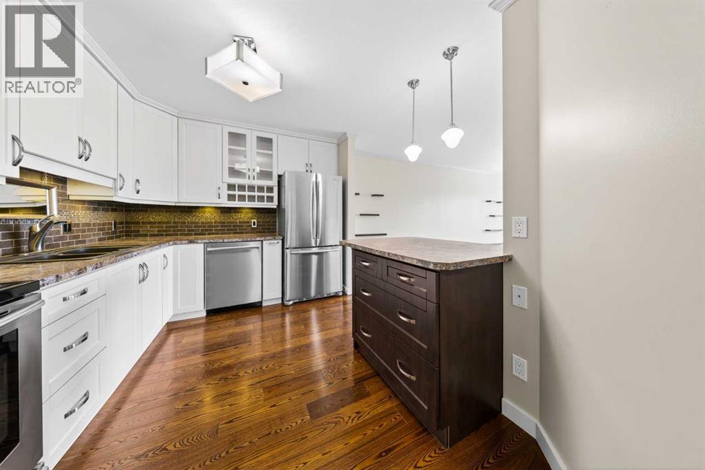 3402, 3402 Hawksbrow Point NW, Calgary, Alberta  T3G 4C9 - Photo 6 - A2307044