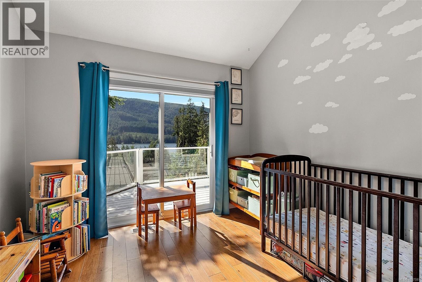9709 Youbou Rd, Youbou, British Columbia  V0R 3E1 - Photo 10 - 1037597