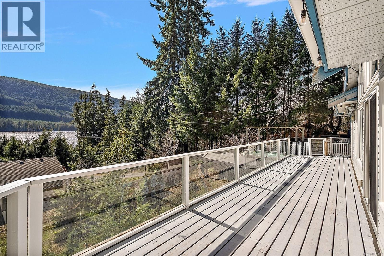 9709 Youbou Rd, Youbou, British Columbia  V0R 3E1 - Photo 13 - 1037597