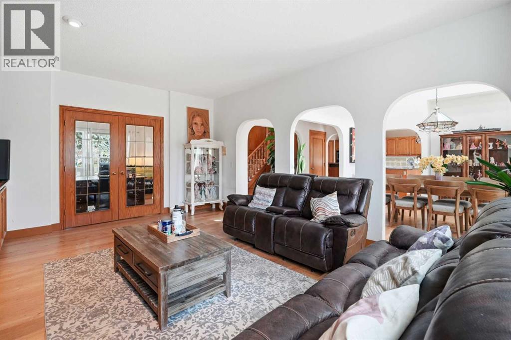 11516 Douglas Woods Rise SE, Calgary, Alberta  T2Z 1Z9 - Photo 2 - A2308474