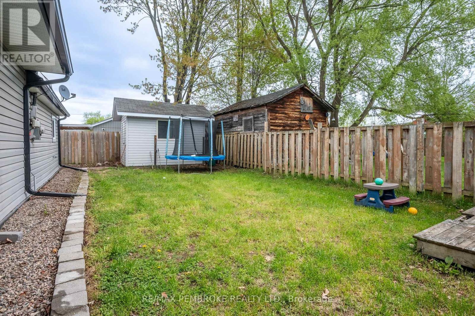 42 Selkirk Street, Petawawa, Ontario  K8H 1P2 - Photo 26 - X13157928