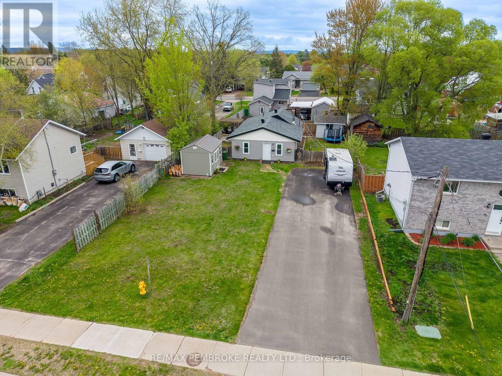 42 Selkirk Street, Petawawa, Ontario  K8H 1P2 - Photo 33 - X13157928