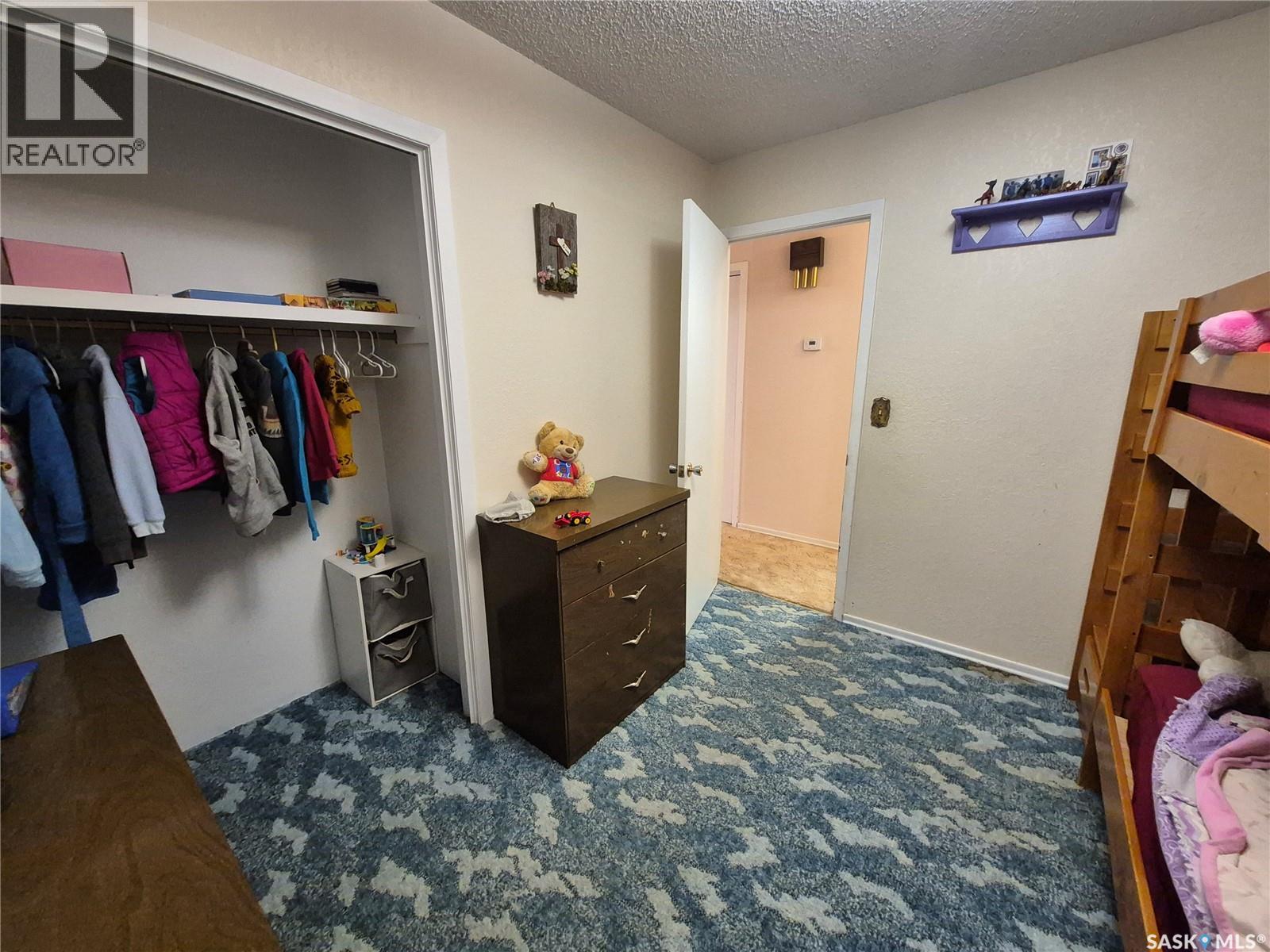 10 Yandeau Crescent, Radville, Saskatchewan  S0C 2G0 - Photo 12 - SK036662