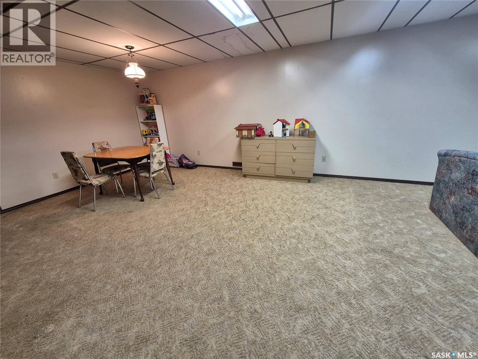 10 Yandeau Crescent, Radville, Saskatchewan  S0C 2G0 - Photo 22 - SK036662