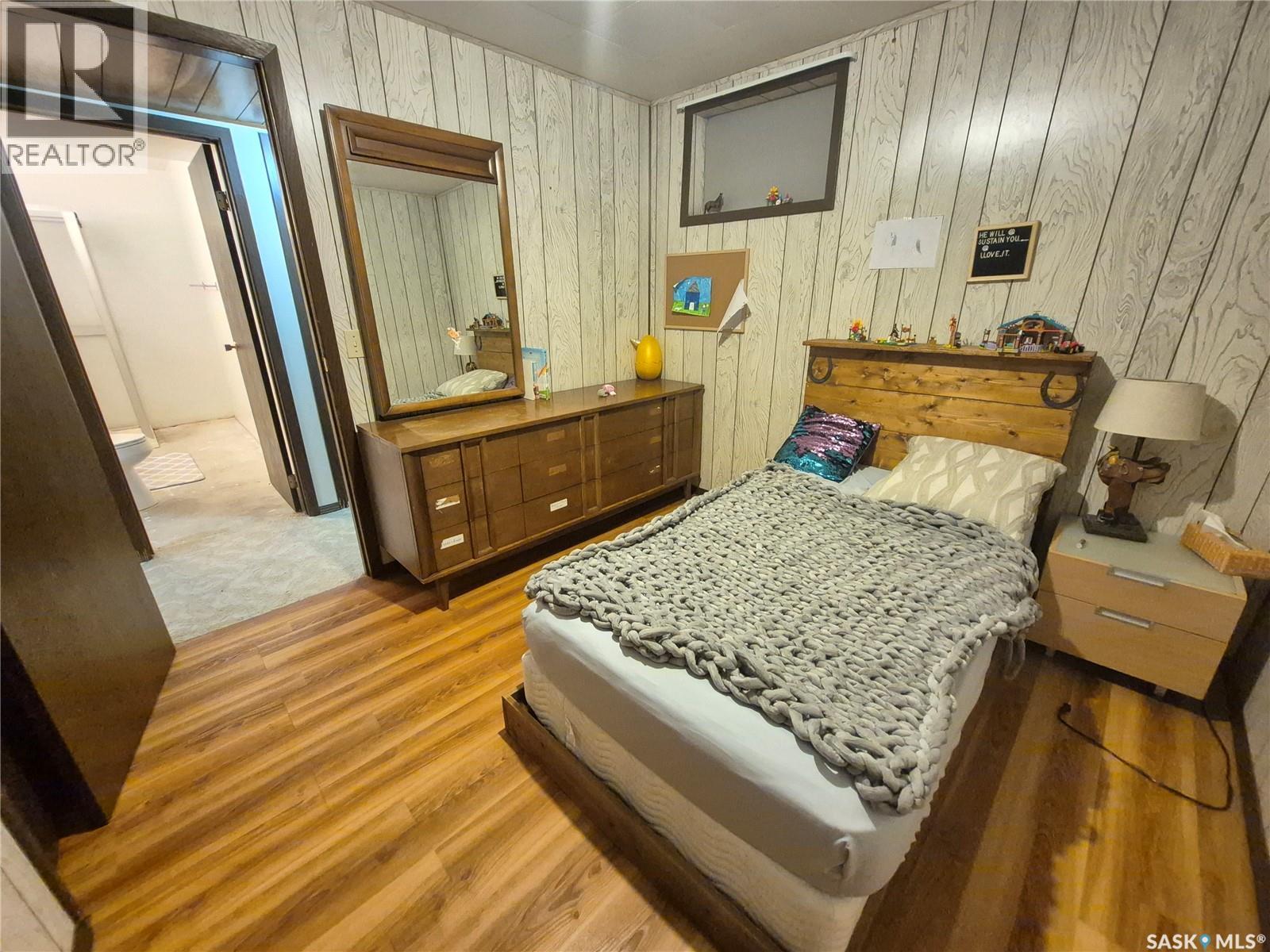 10 Yandeau Crescent, Radville, Saskatchewan  S0C 2G0 - Photo 27 - SK036662