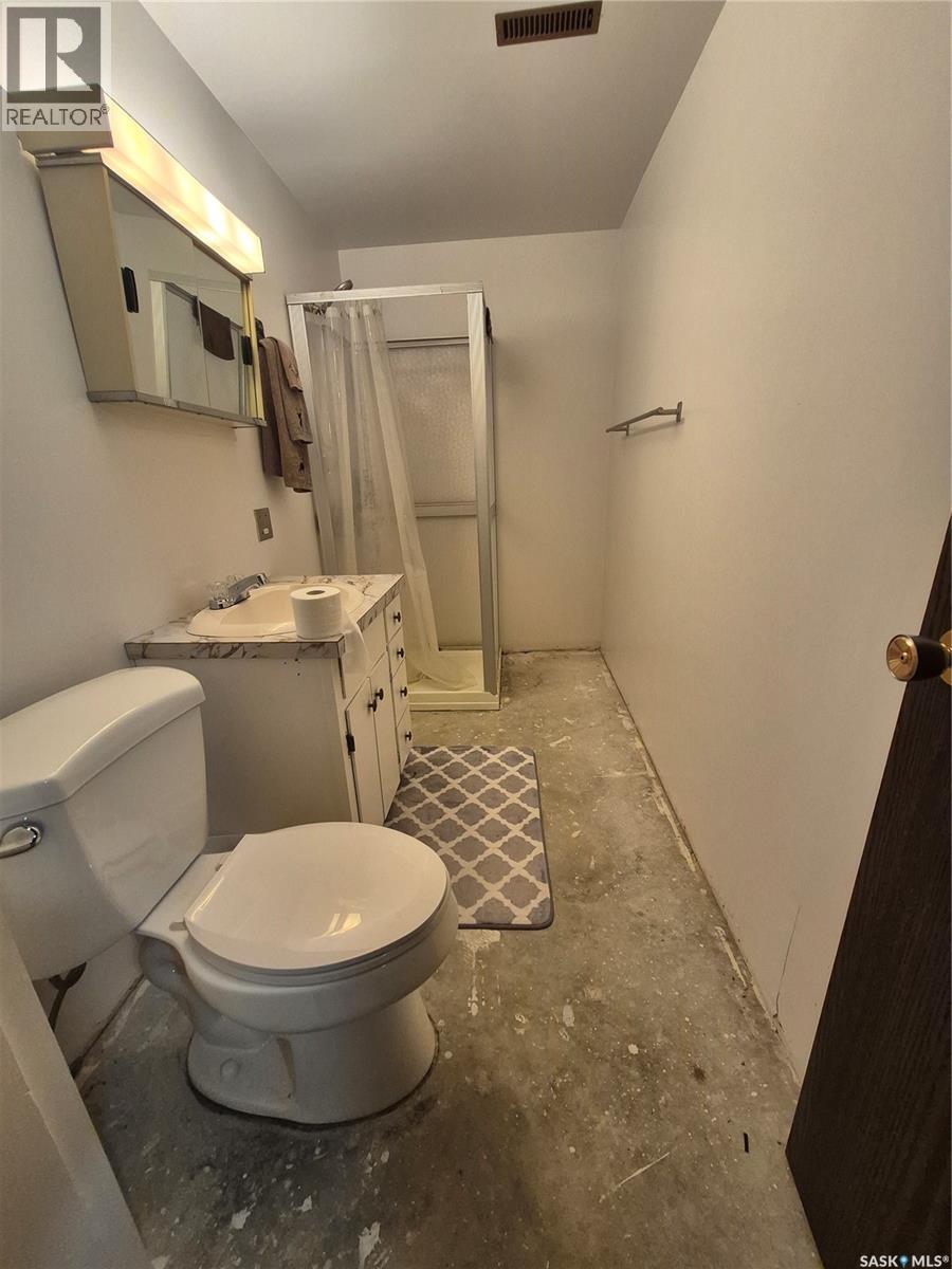10 Yandeau Crescent, Radville, Saskatchewan  S0C 2G0 - Photo 28 - SK036662