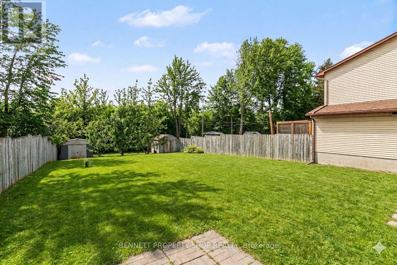 1408 Eastcliffe Way, Ottawa, Ontario  K1B 5H6 - Photo 15 - X12836418