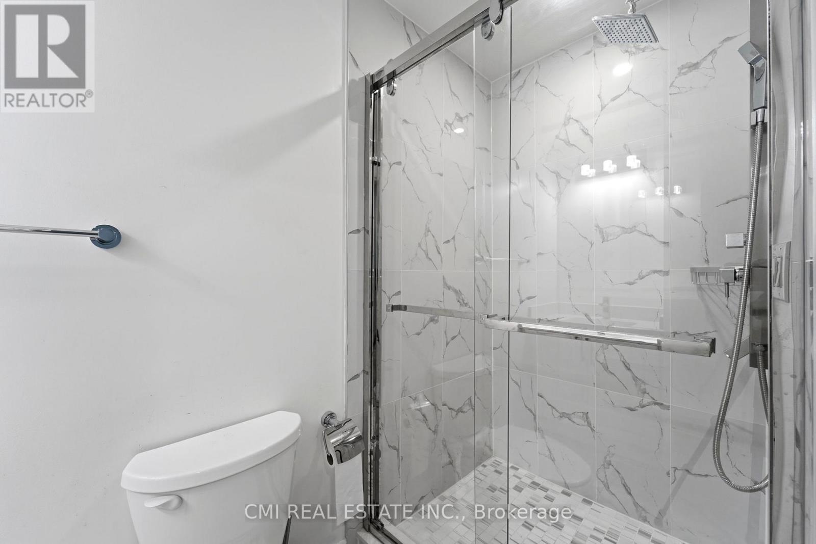 6 Windy Golfway Way, Toronto, Ontario M3C 3A7 - Photo 10 - C13157742