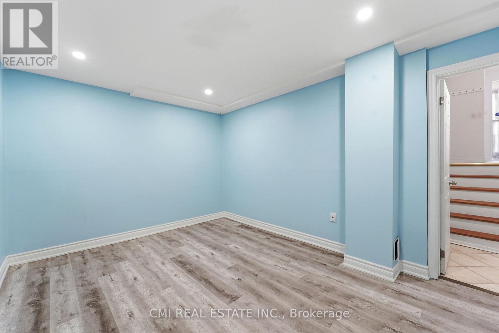 6 Windy Golfway Way, Toronto, Ontario M3C 3A7 - Photo 15 - C13157742