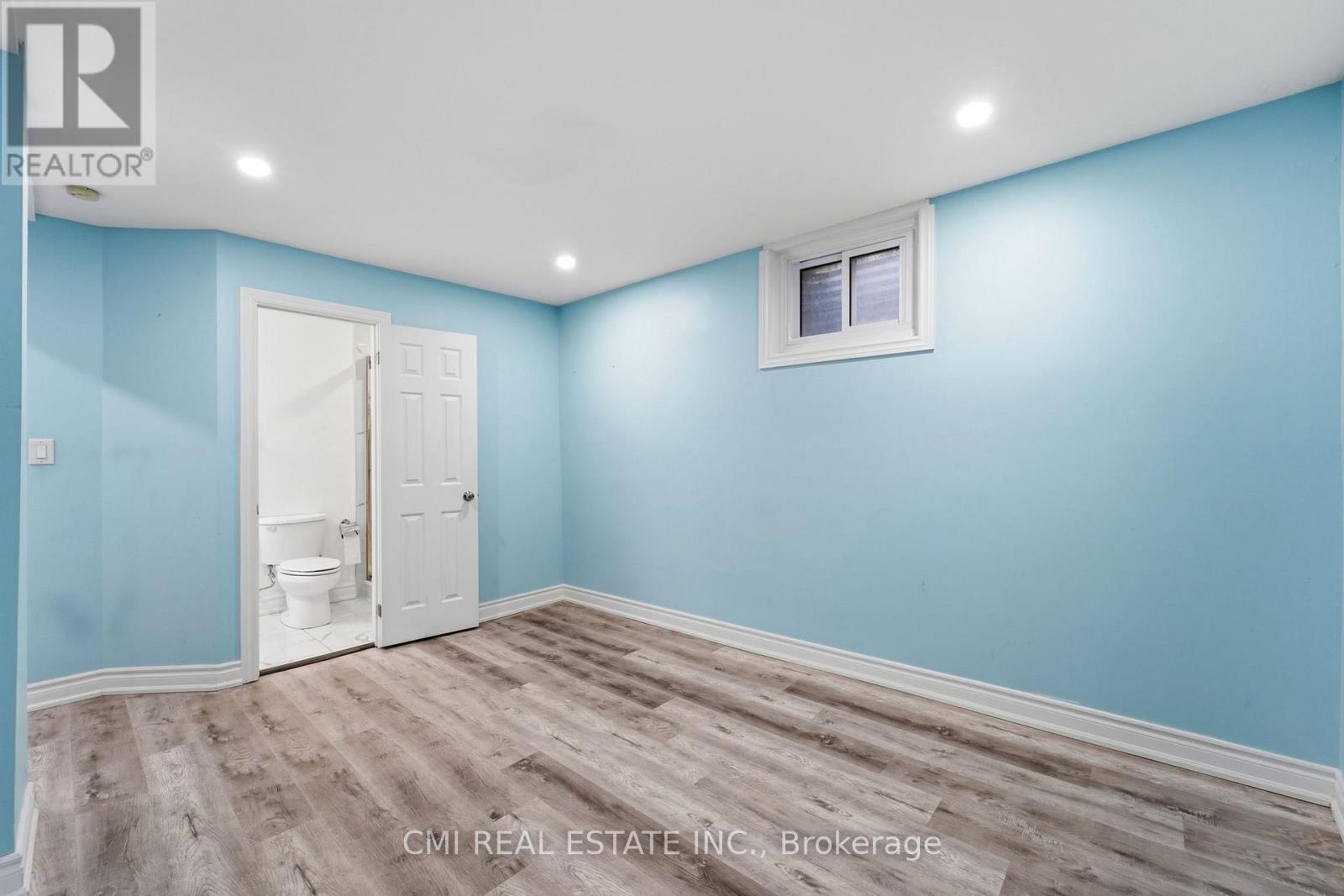 6 Windy Golfway Way, Toronto, Ontario M3C 3A7 - Photo 16 - C13157742