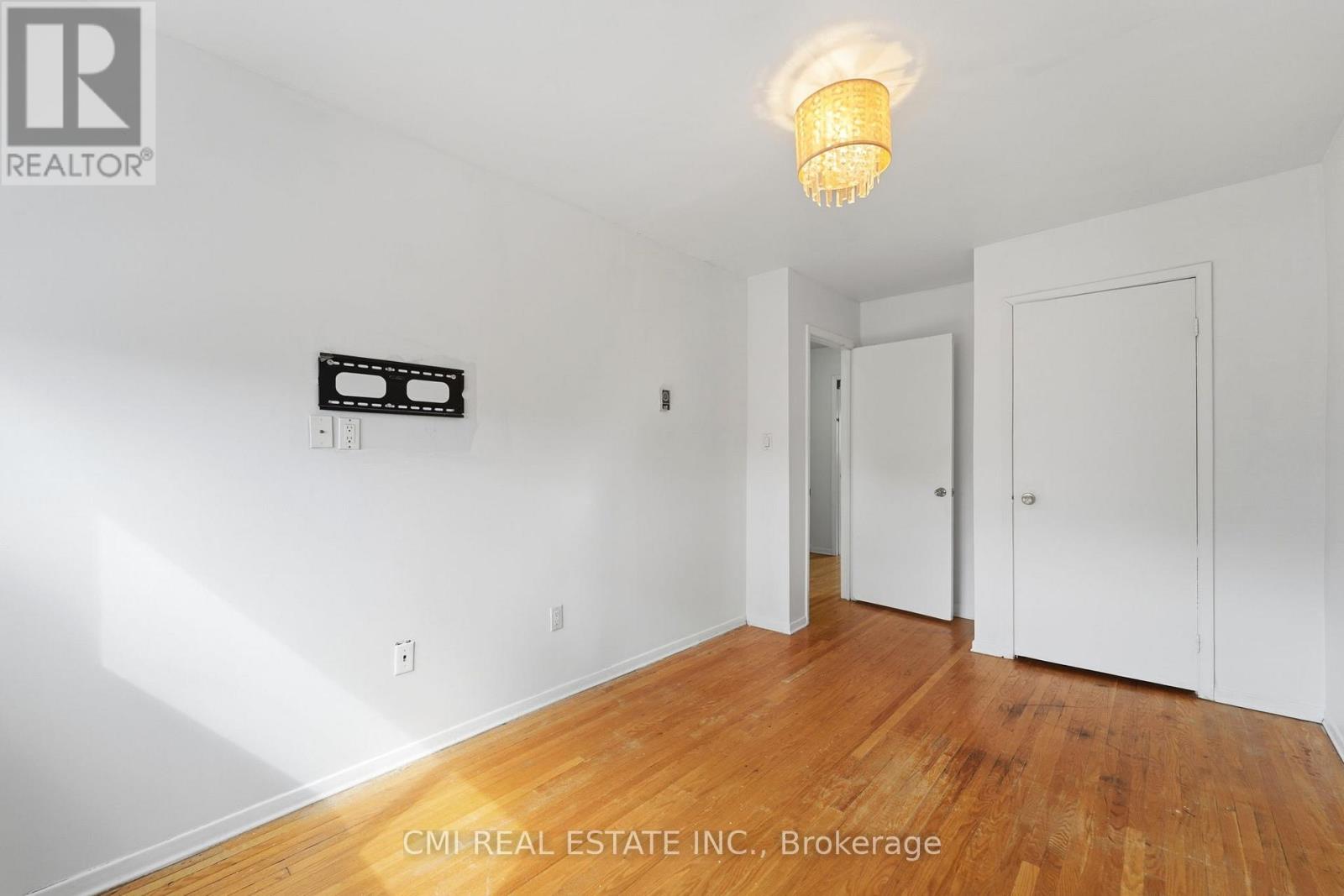 6 Windy Golfway Way, Toronto, Ontario M3C 3A7 - Photo 5 - C13157742