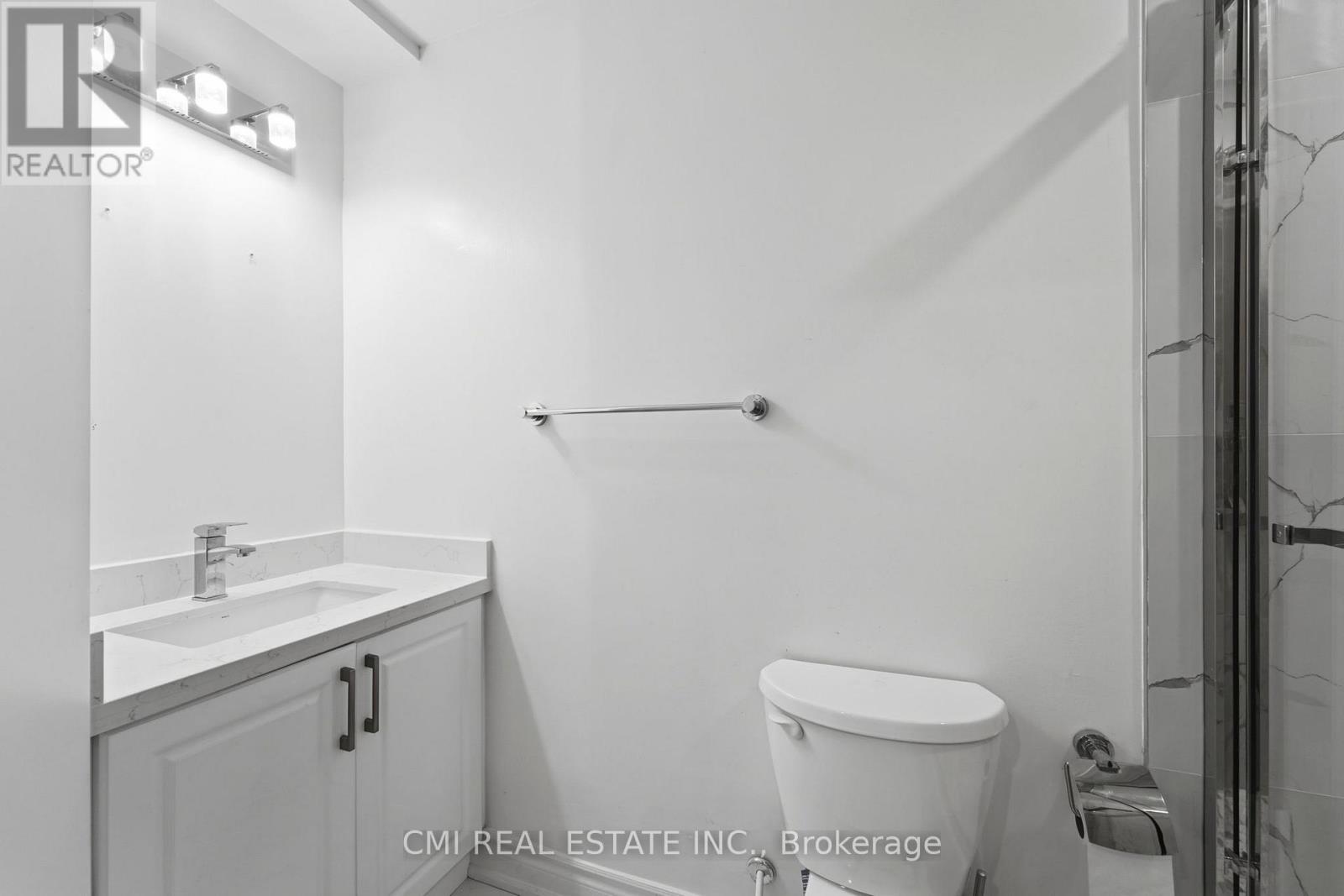 6 Windy Golfway Way, Toronto, Ontario M3C 3A7 - Photo 9 - C13157742