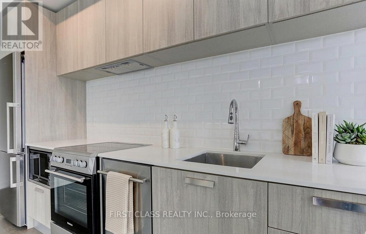 1008 - 57 St Joseph Street, Toronto, Ontario  M5C 0C5 - Photo 4 - C13157870
