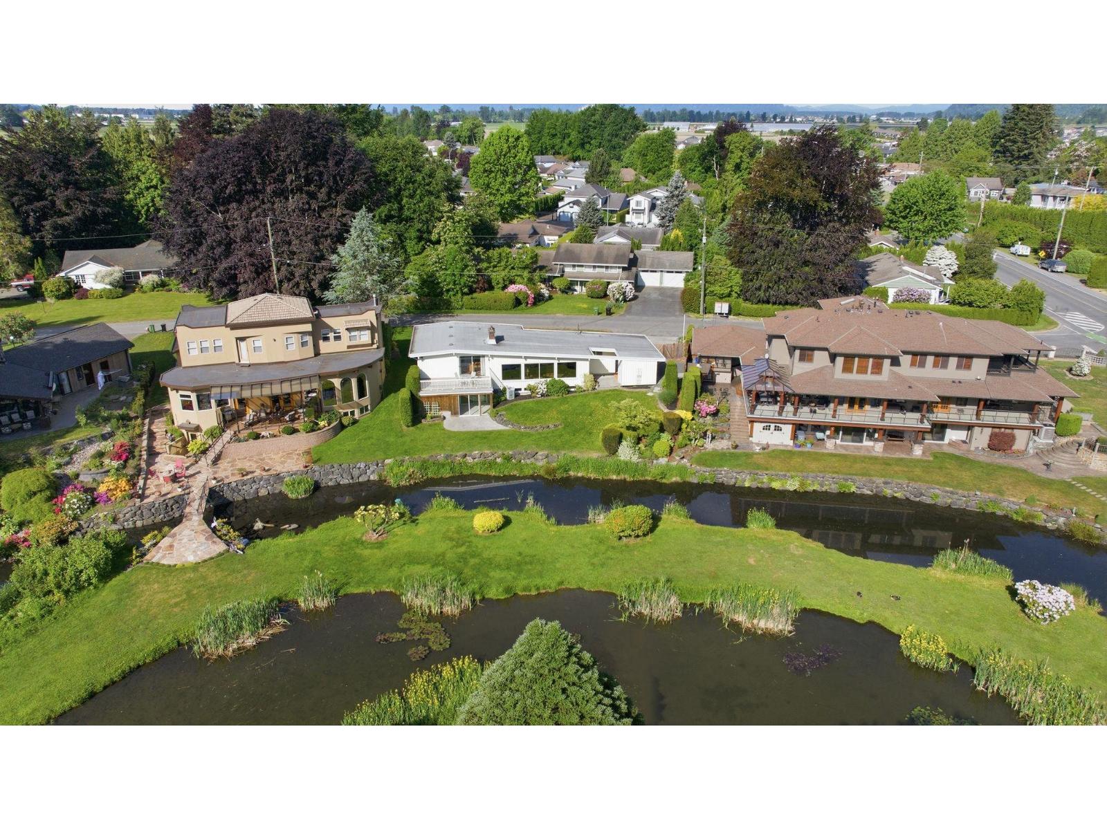 7062 Eden Drive, Sardis West Vedder, Chilliwack, British Columbia  V2R 1E6 - Photo 4 - R3125722