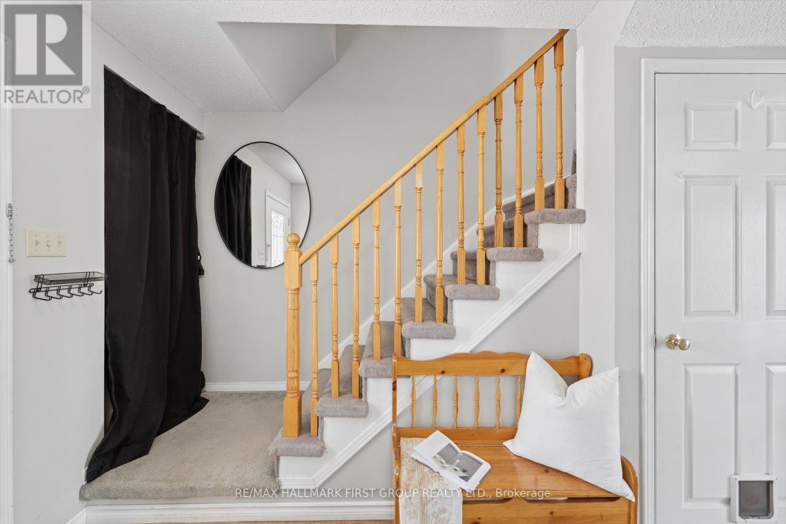 95 Vail Meadows Crescent, Clarington, Ontario  L1C 4T3 - Photo 3 - E13157792