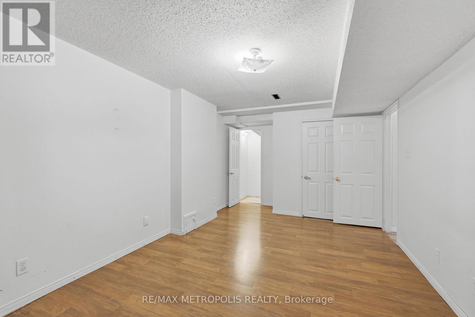 Bsmt - 584 Strouds Lane, Pickering, Ontario  L1V 4S6 - Photo 17 - E13157908