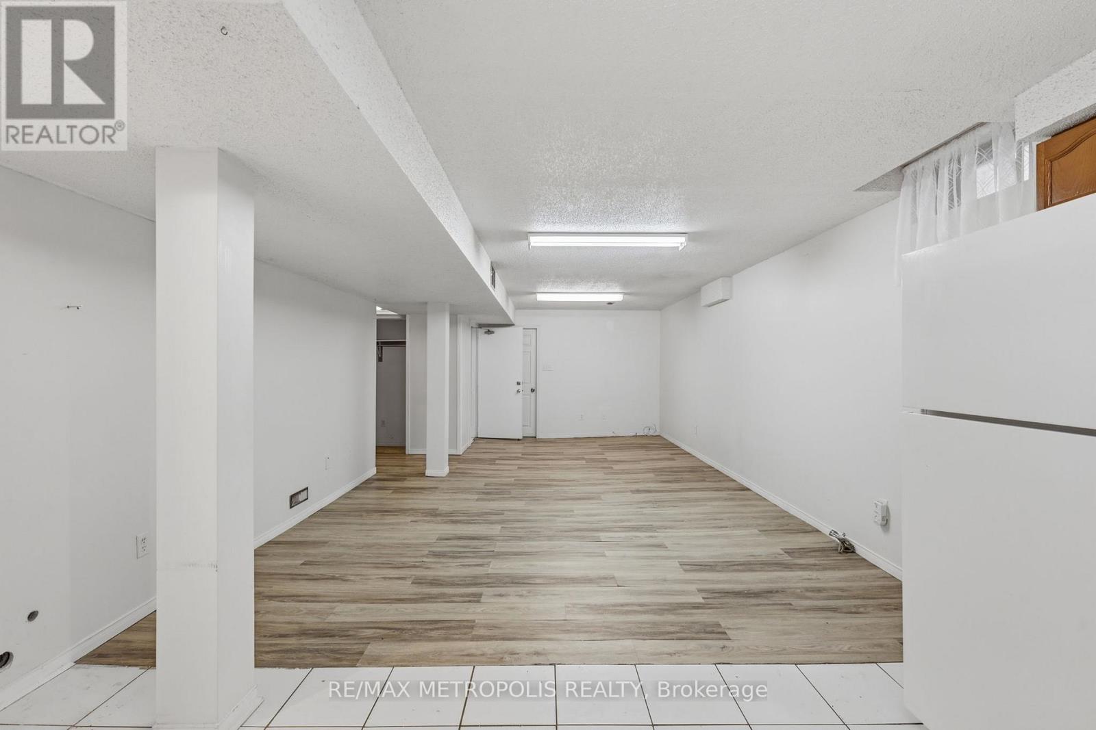 Bsmt - 584 Strouds Lane, Pickering, Ontario  L1V 4S6 - Photo 22 - E13157908