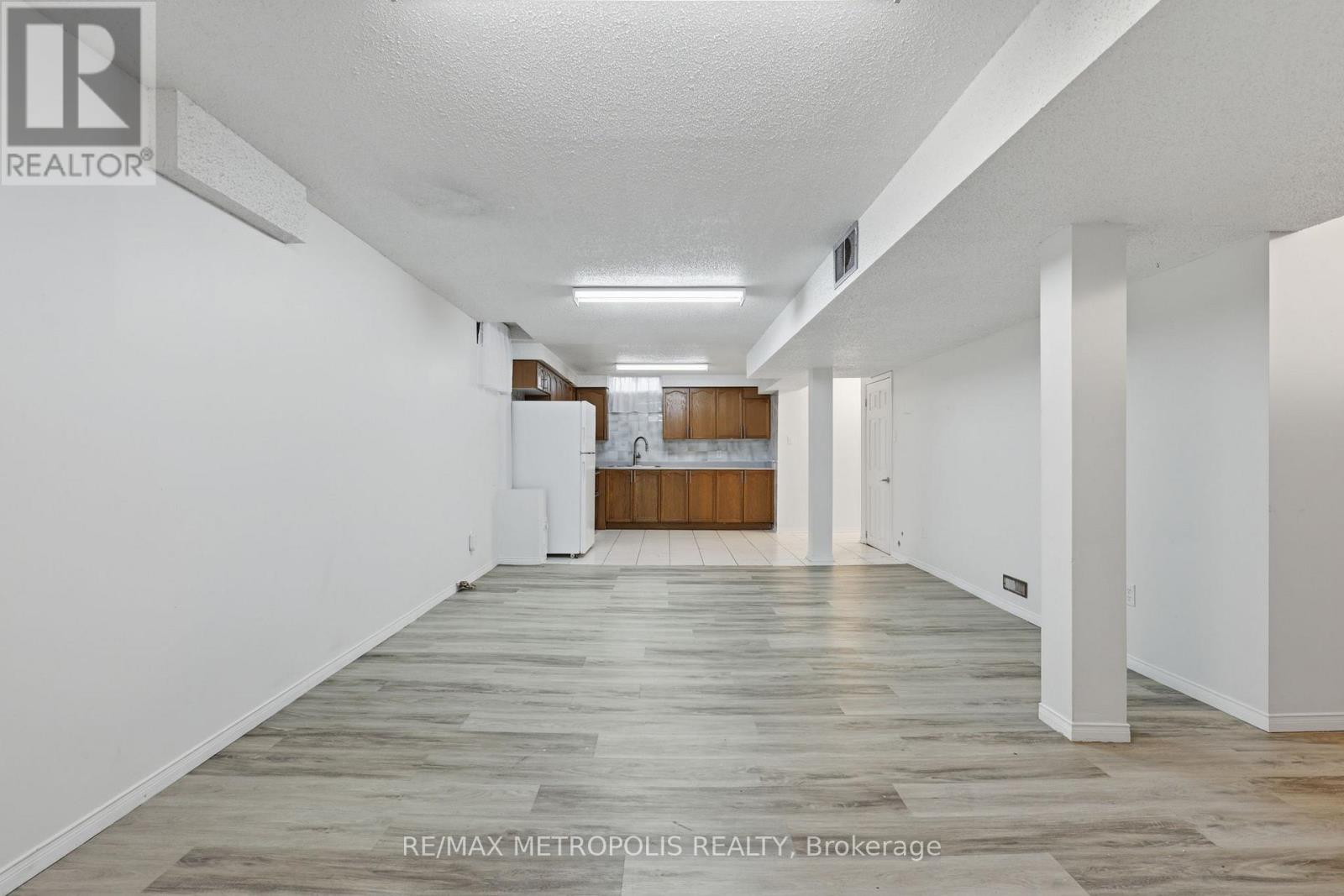 Bsmt - 584 Strouds Lane, Pickering, Ontario  L1V 4S6 - Photo 6 - E13157908