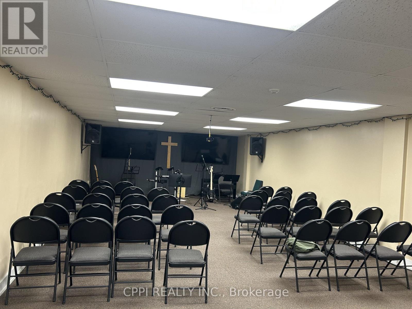 Unit 1 - 650 King Street E, Oshawa, Ontario  L1H 1G5 - Photo 3 - E13157948