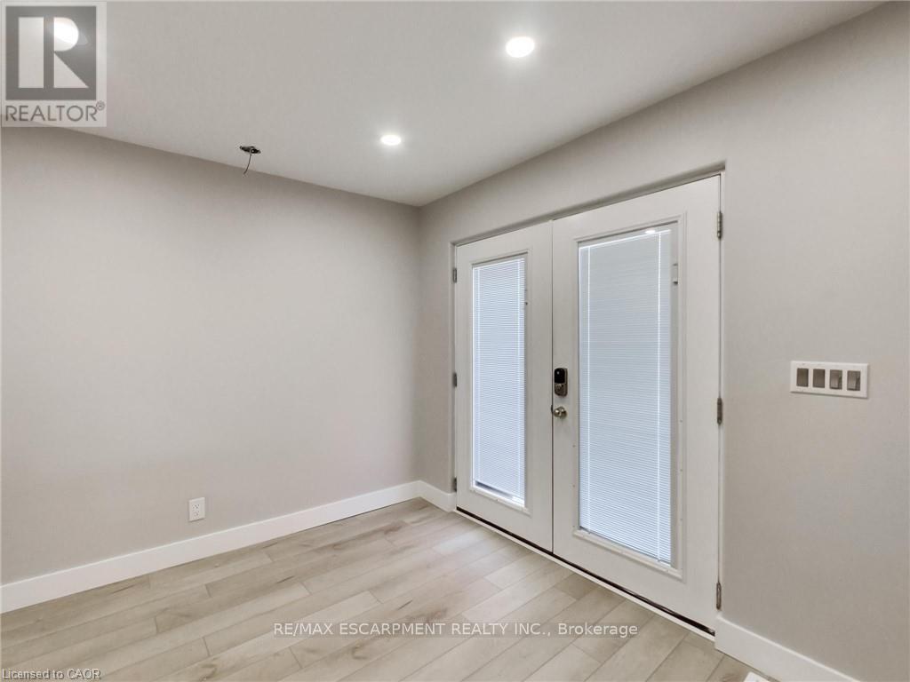 229 Parkdale Avenue N, Hamilton, Ontario  L8H 5X4 - Photo 13 - X12995370