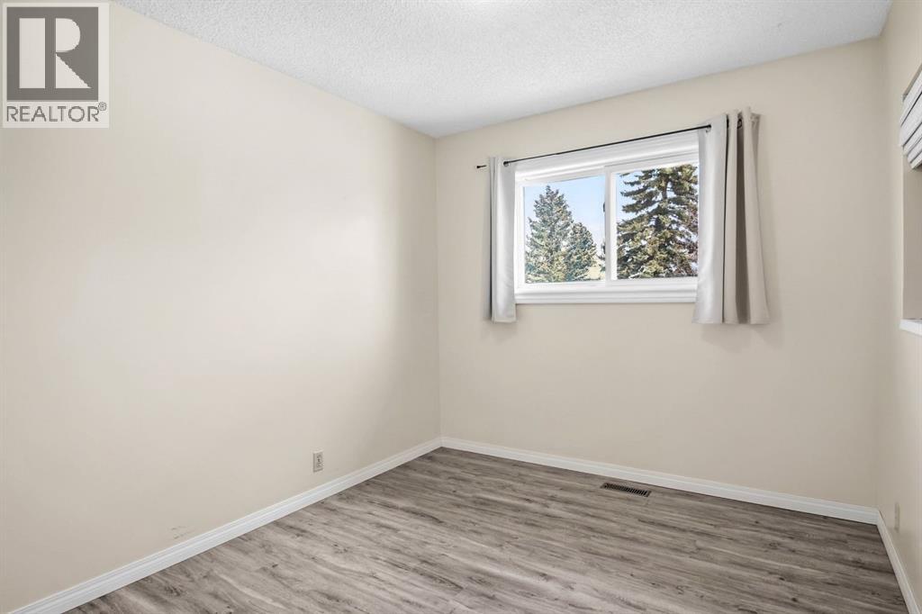5626 57 Avenue, Olds, Alberta  T4H 1K2 - Photo 15 - A2309173