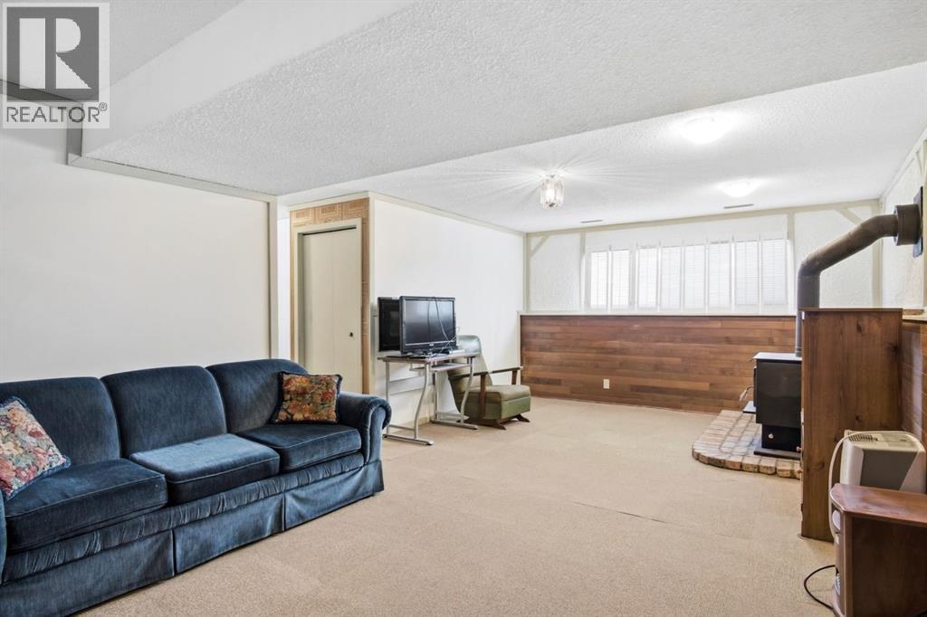 5626 57 Avenue, Olds, Alberta  T4H 1K2 - Photo 24 - A2309173